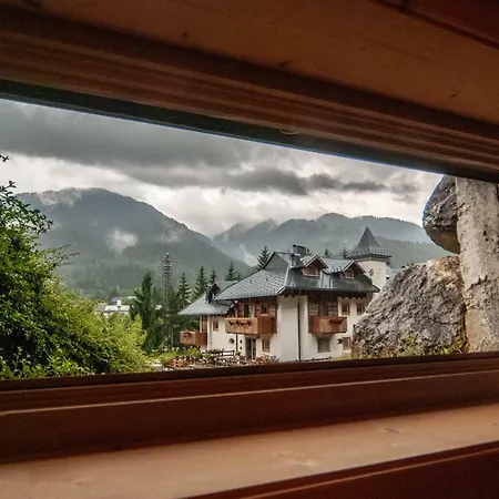 Дом отдыха Mountain Loft *